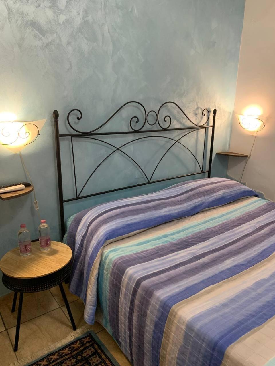 Blue Sea Bed and Breakfast Roccella Ionica Buitenkant foto
