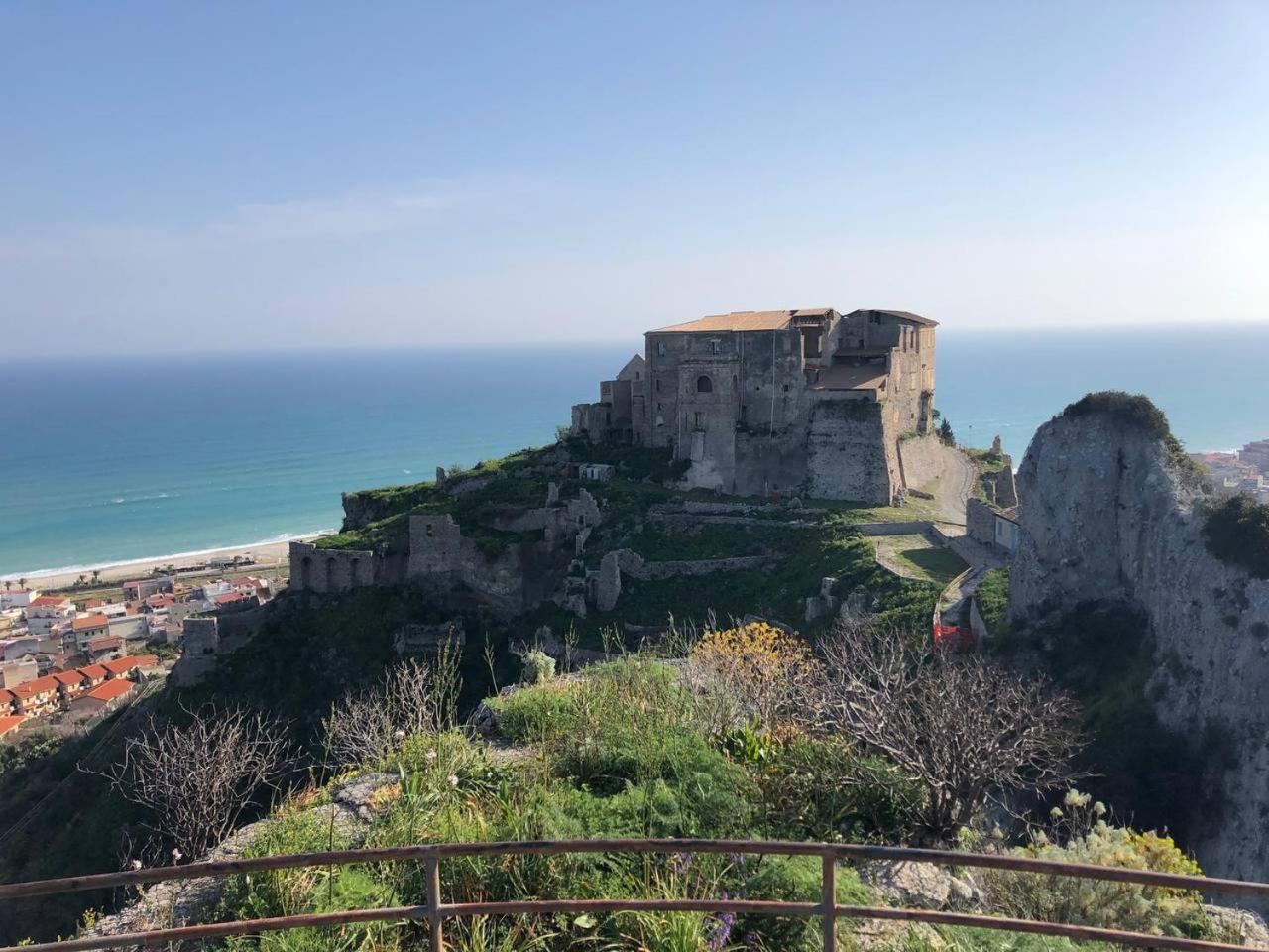 Blue Sea Bed and Breakfast Roccella Ionica Buitenkant foto